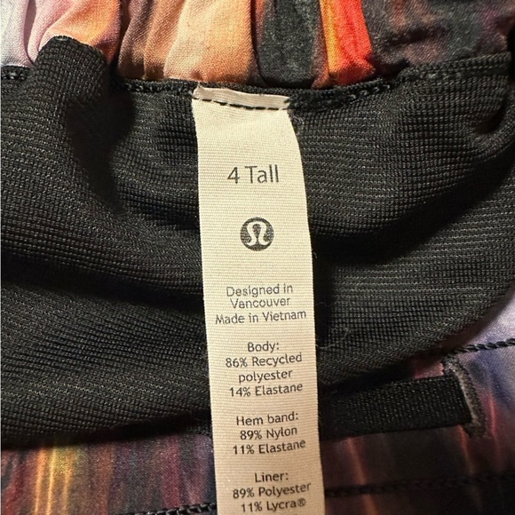 Lululemon Hotty Hot Shorts High-Rise Long 4" Chroma Fusion Multi Black - Picture 8 of 11